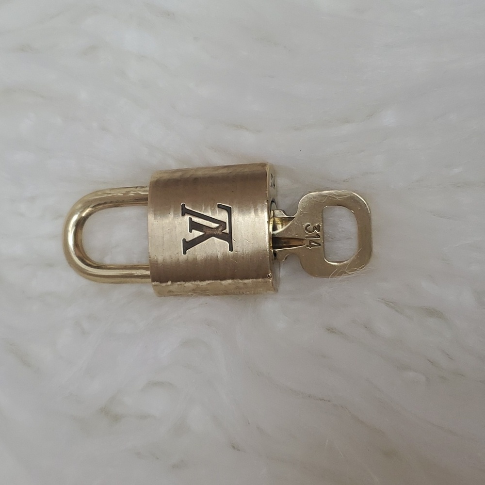 Louis Vuitton Lock and Key #314